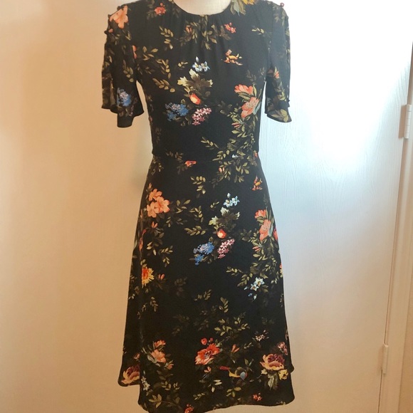 Dress - Picture 5 of 5